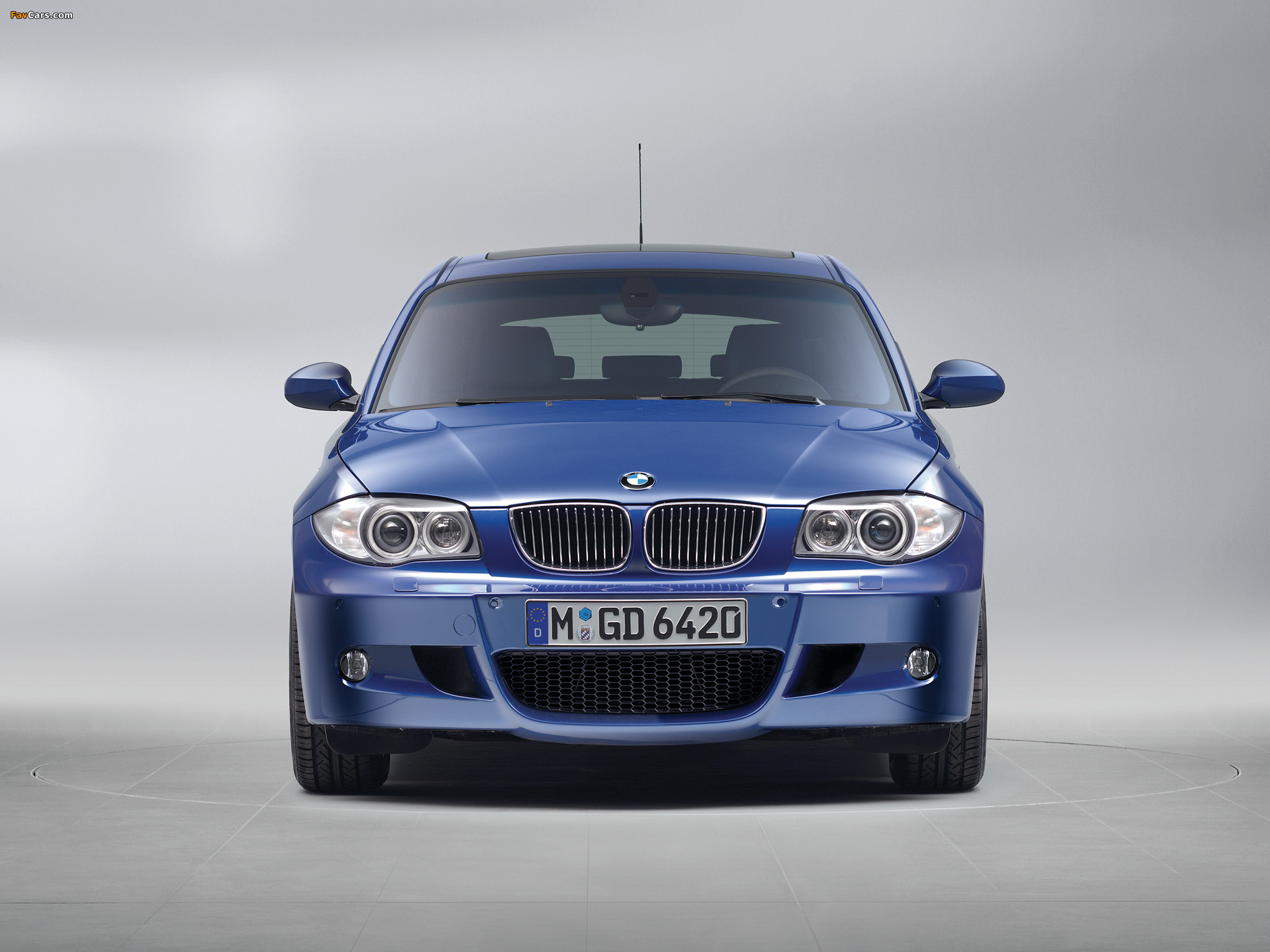 Pictures of BMW 130i 5-door M Sports Package (E87) 2005 (2048 x 1536)