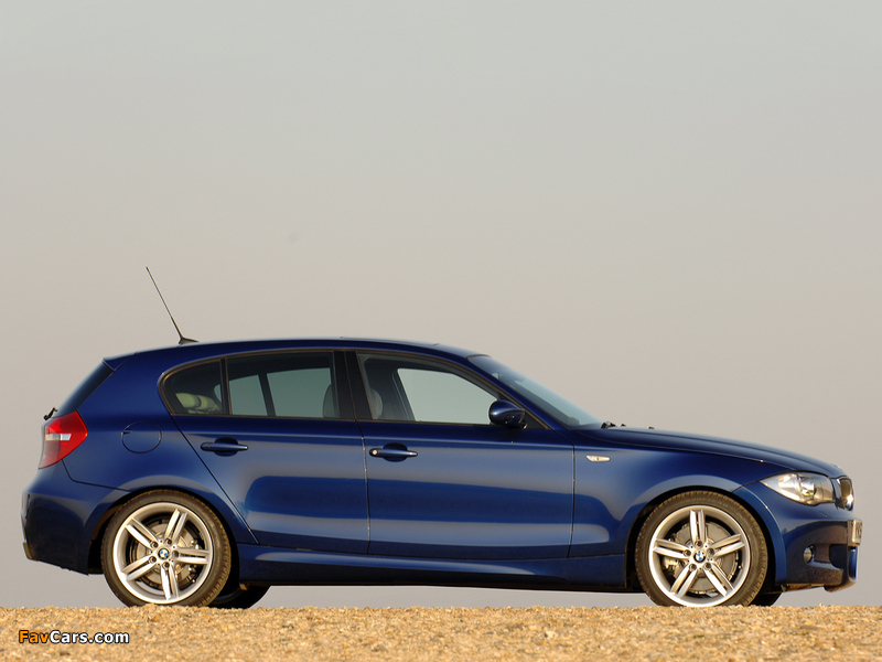 Pictures of BMW 130i 5-door M Sports Package UK-spec (E87) 2005 (800 x 600)
