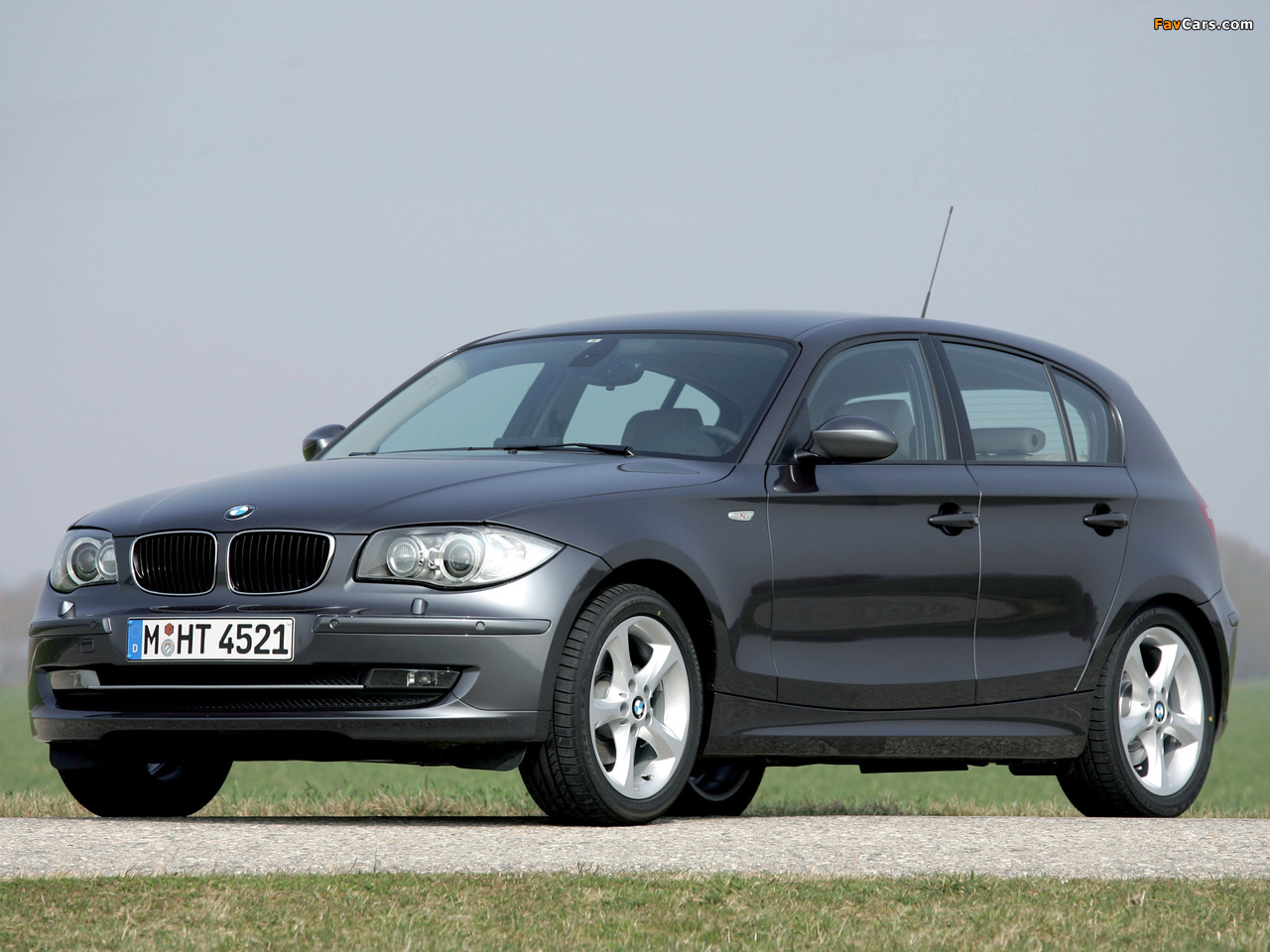 Pictures of BMW 120d 5-door (E87) 2007–11 (1280 x 960)