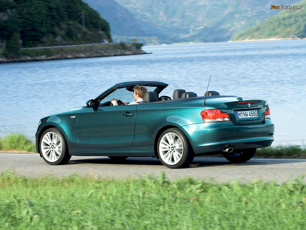 Pictures of BMW 120i Cabrio (E88) 2008–10 (1024 x 768)