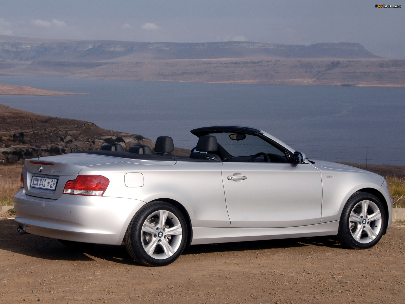 Pictures of BMW 125i Cabrio ZA-spec (E88) 2008–10 (1600 x 1200)