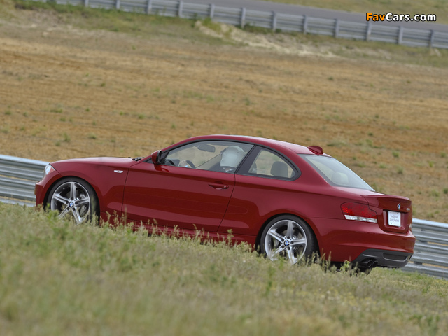 Pictures of BMW 135i Coupe US-spec (E82) 2008–10 (640 x 480)
