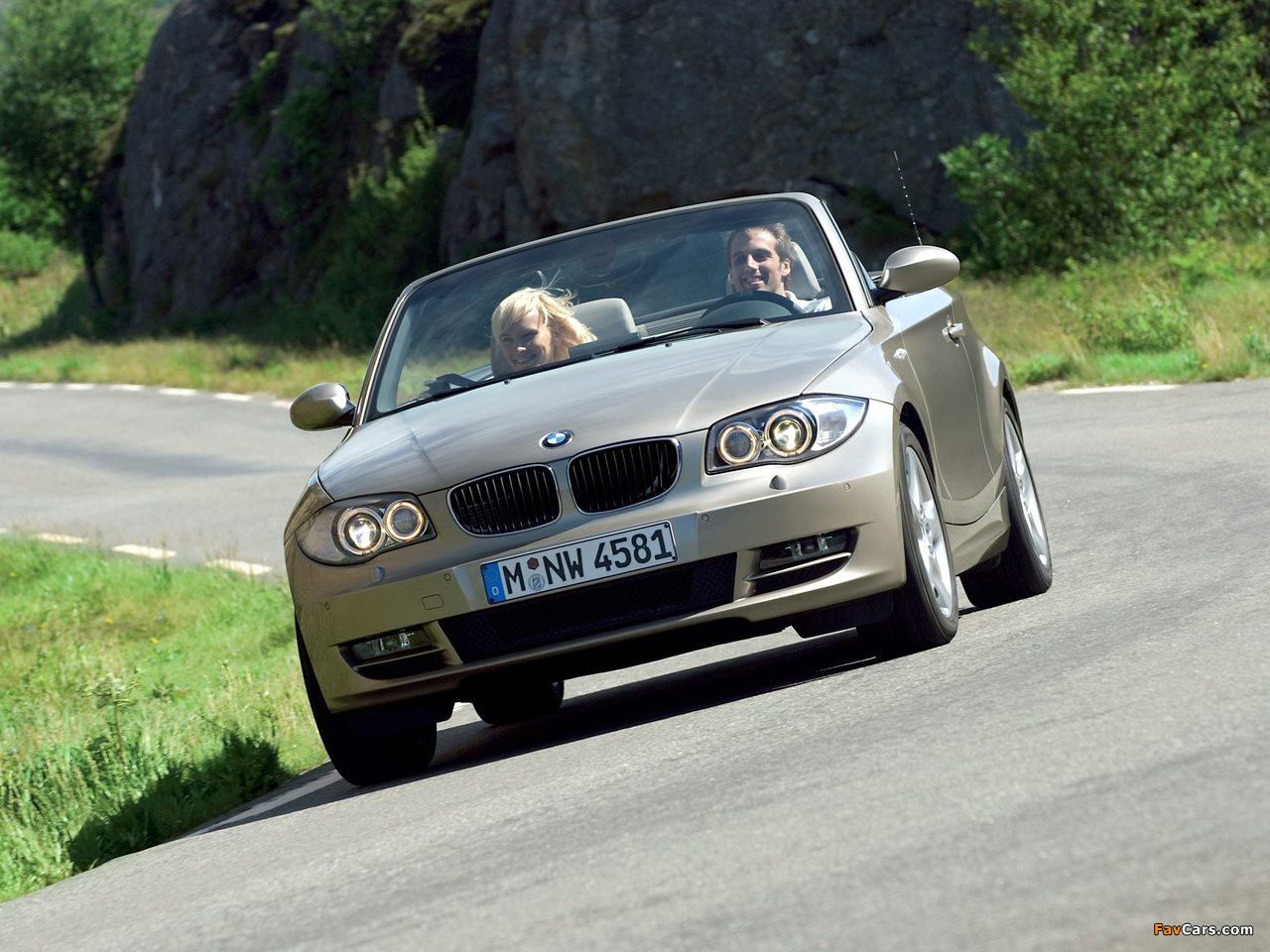 Pictures of BMW 125i Cabrio (E88) 2008–10 (1280 x 960)