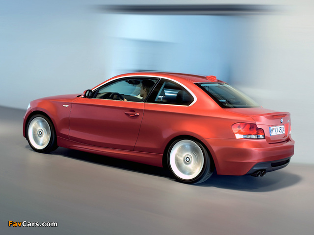 Pictures of BMW 135i Coupe (E82) 2008–10 (640 x 480)