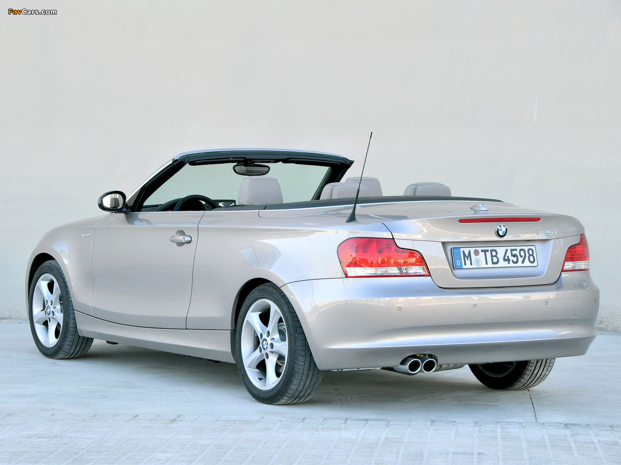 Pictures of BMW 125i Cabrio (E88) 2008–10 (1280 x 960)