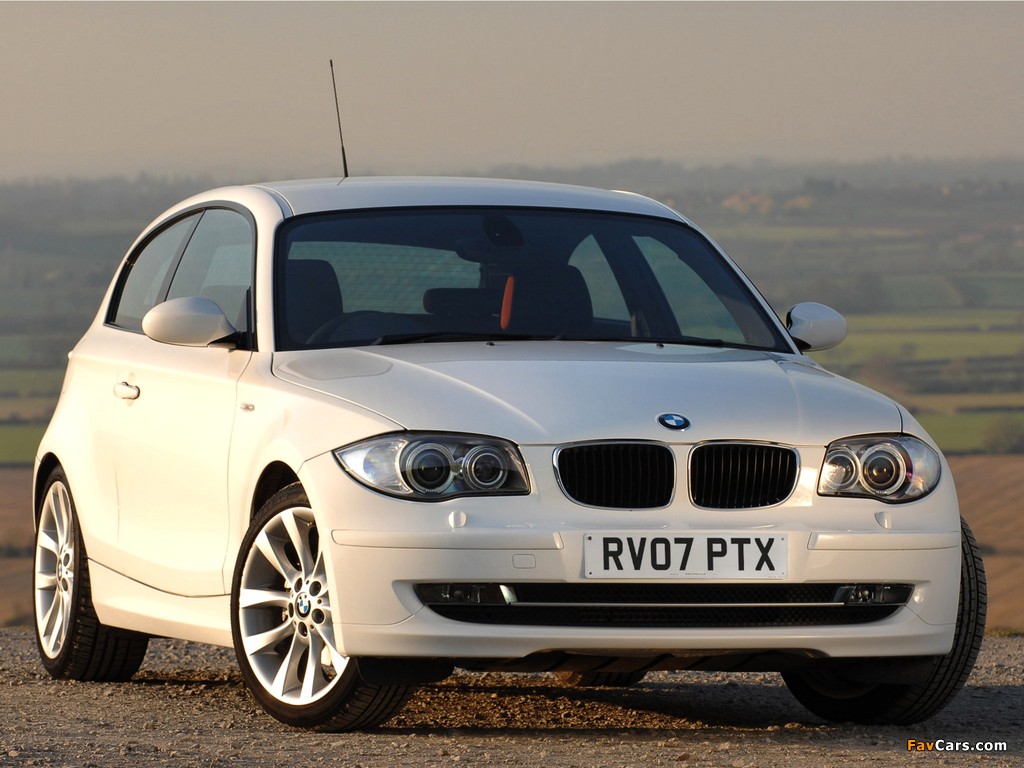 Pictures of BMW 120d 3-door UK-spec (E81) 2008–11 (1024 x 768)