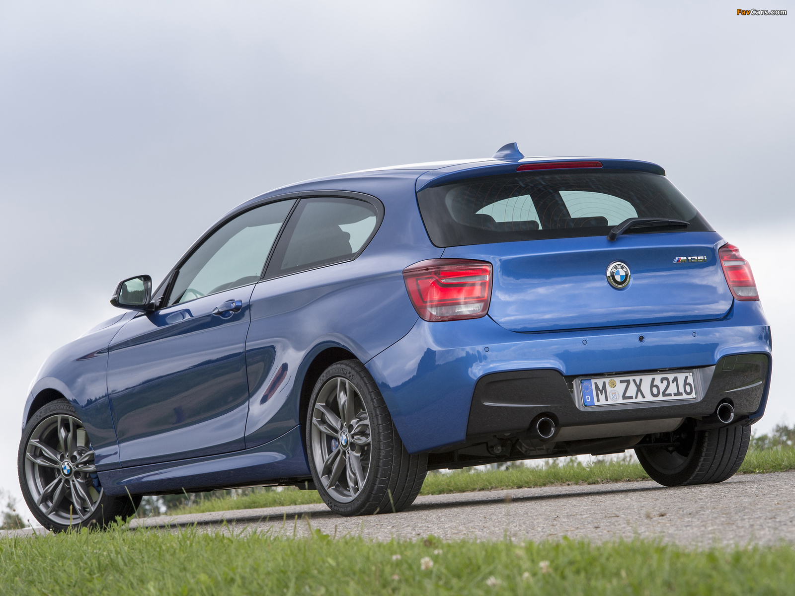 Pictures of BMW M135i 3-door (F21) 2012 (1600 x 1200)