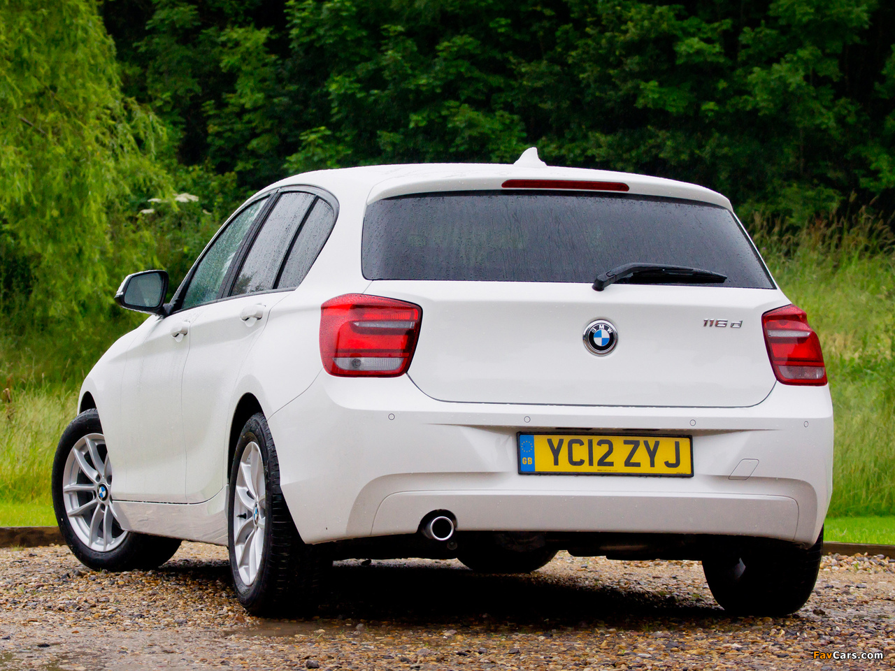 Pictures of BMW 116d 5-door Urban Line UK-spec (F20) 2012 (1280 x 960)