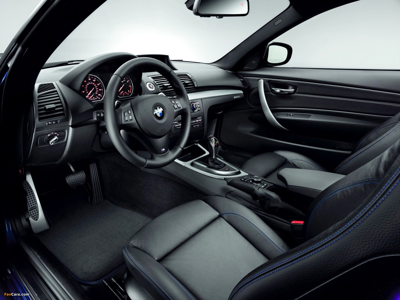 Pictures of BMW 135is Coupe (E82) 2012 (1600 x 1200)