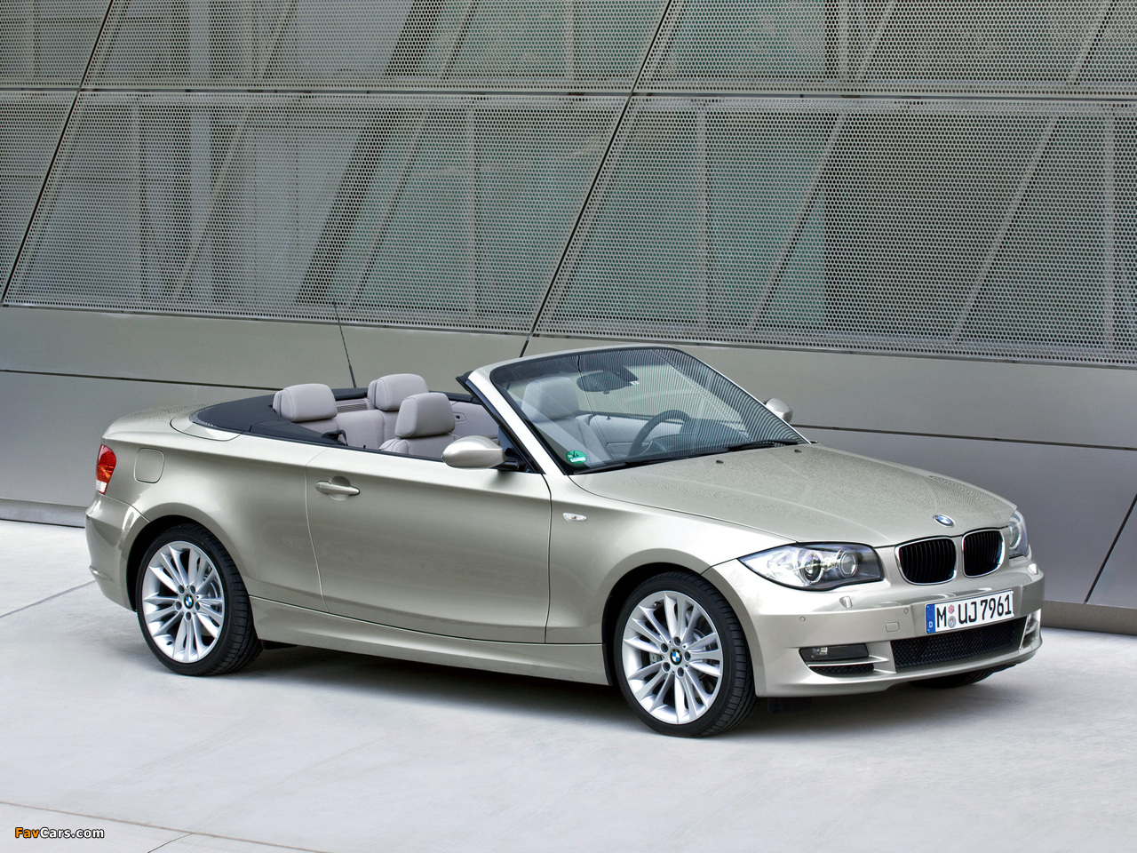 BMW 123d Cabrio (E88) 2008–10 wallpapers (1280 x 960)