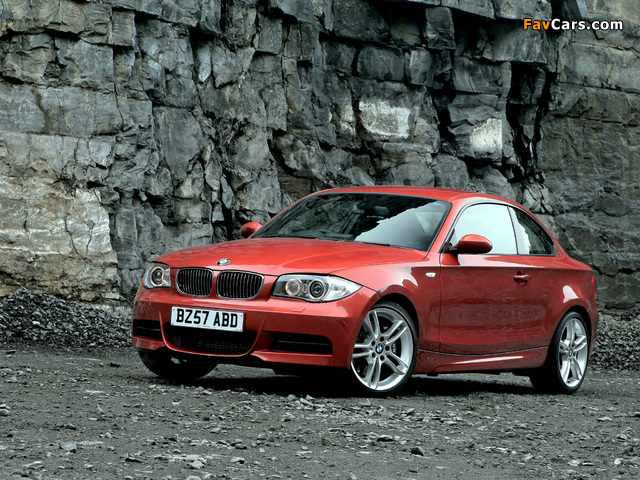 BMW 135i Coupe UK-spec (E82) 2008–10 wallpapers (640 x 480)