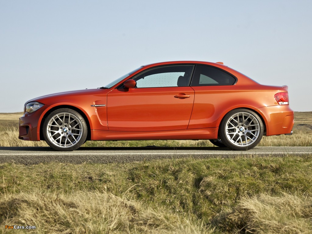 BMW 1 Series M Coupe UK-spec (E82) 2011 wallpapers (1024 x 768)