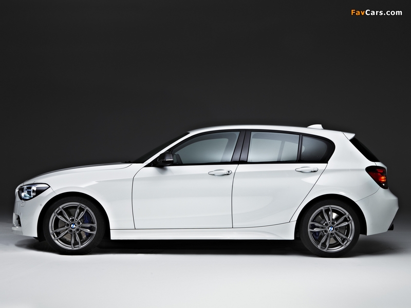 BMW M135i 5-door (F20) 2012 wallpapers (800 x 600)