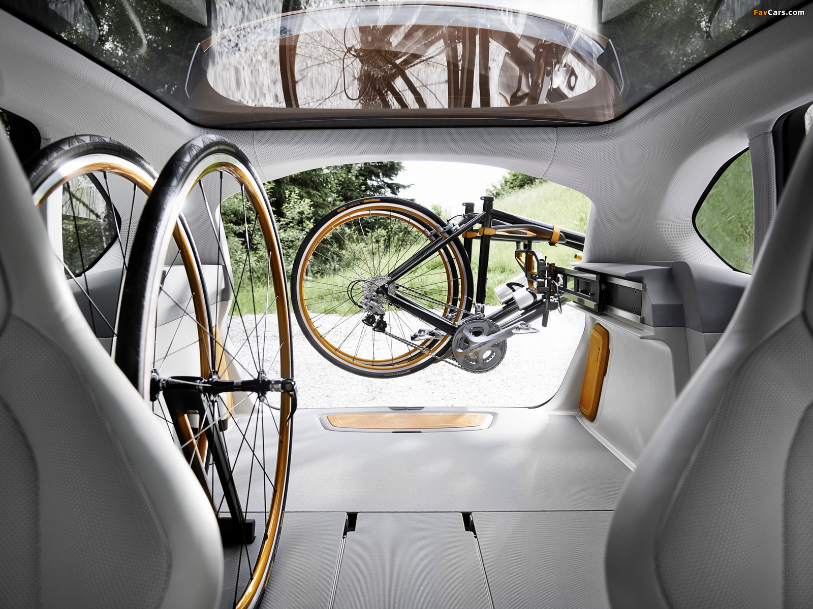 BMW Concept Active Tourer Outdoor (F45) 2013 images (1600 x 1200)