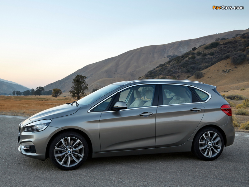 BMW 225i Active Tourer Luxury Line (F45) 2014 images (800 x 600)