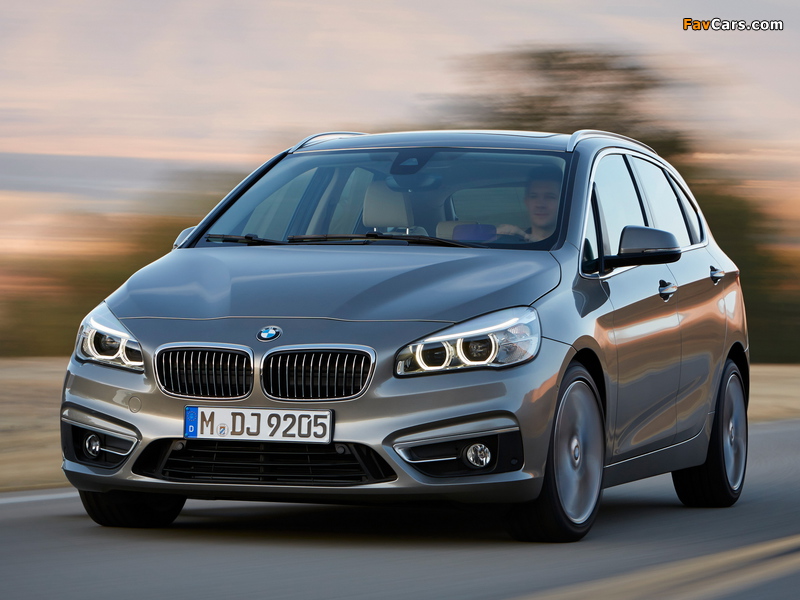BMW 225i Active Tourer Luxury Line (F45) 2014 images (800 x 600)