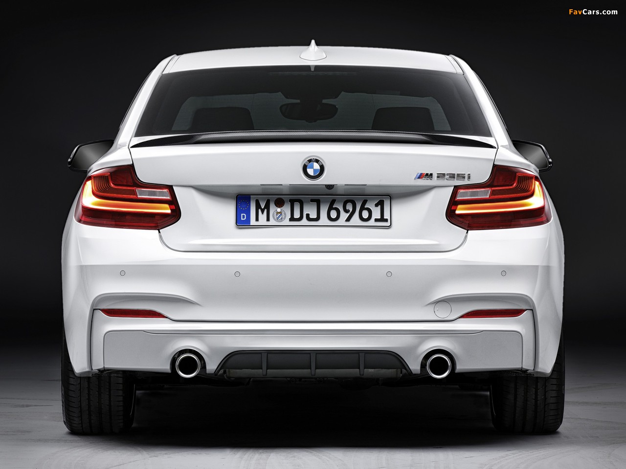 BMW M235i Coupé M Performance Accessories (F22) 2014 images (1280 x 960)