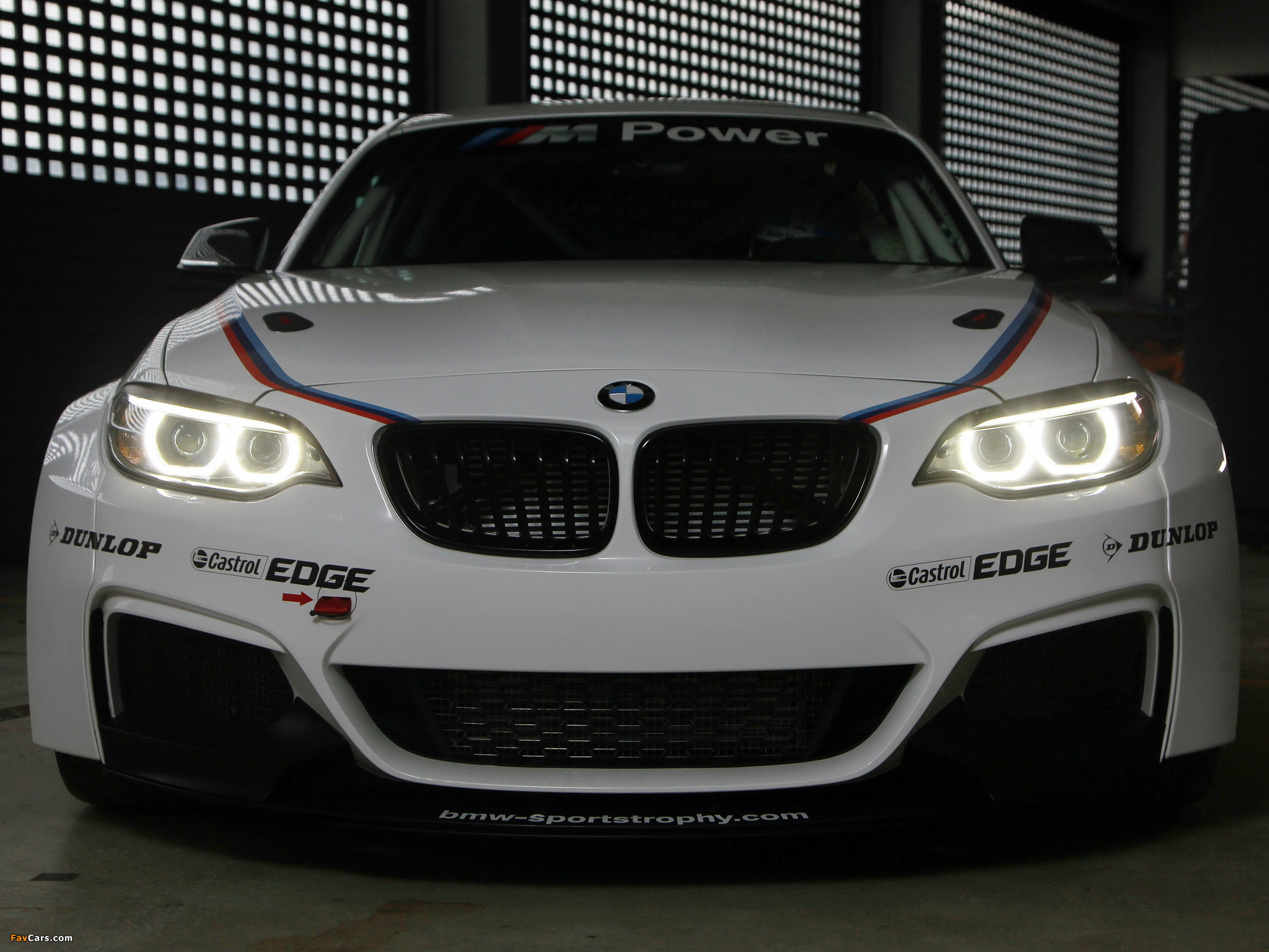 BMW M235i Racing (F22) 2014 images (2048 x 1536)