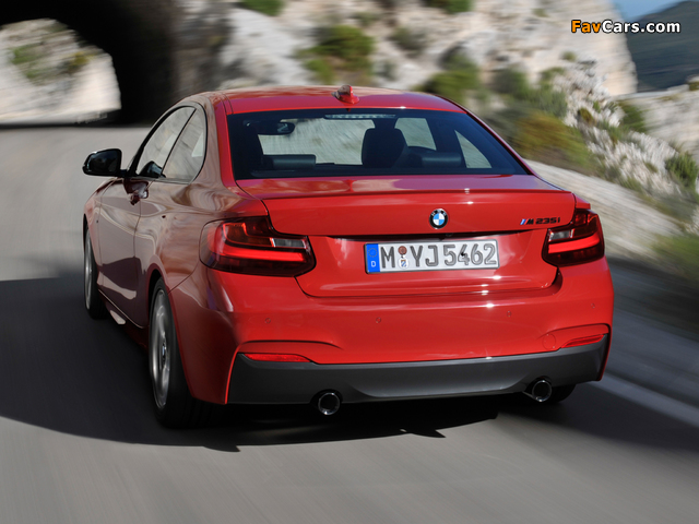 BMW M235i Coupé (F22) 2014 images (640 x 480)