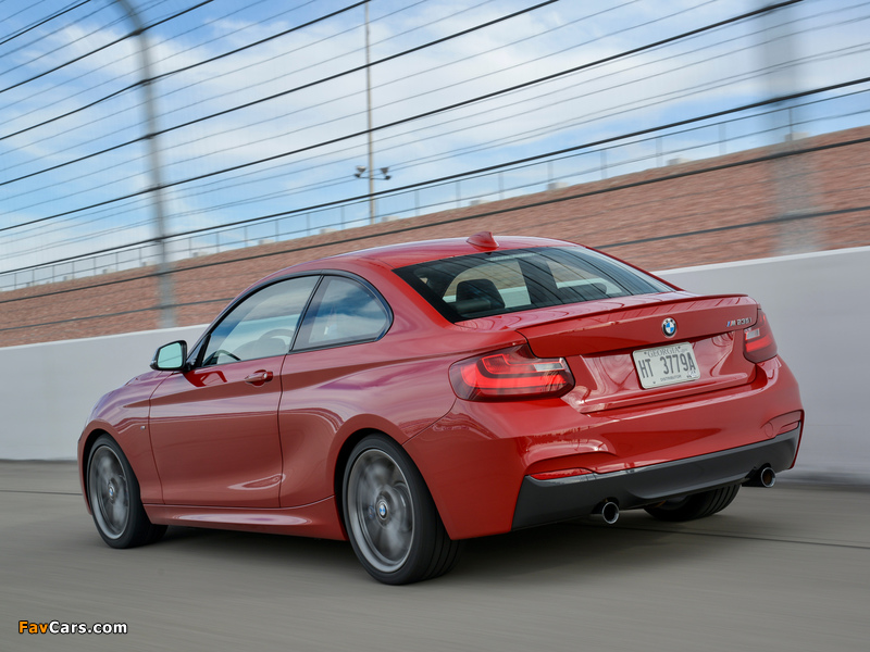 BMW M235i Coupé US-spec (F22) 2014 images (800 x 600)