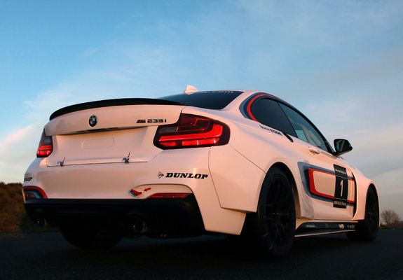 BMW M235i Racing (F22) 2014 images