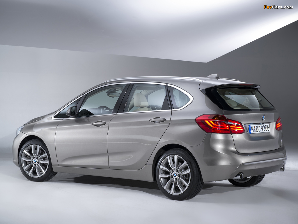 BMW 225i Active Tourer Luxury Line (F45) 2014 photos (1024 x 768)