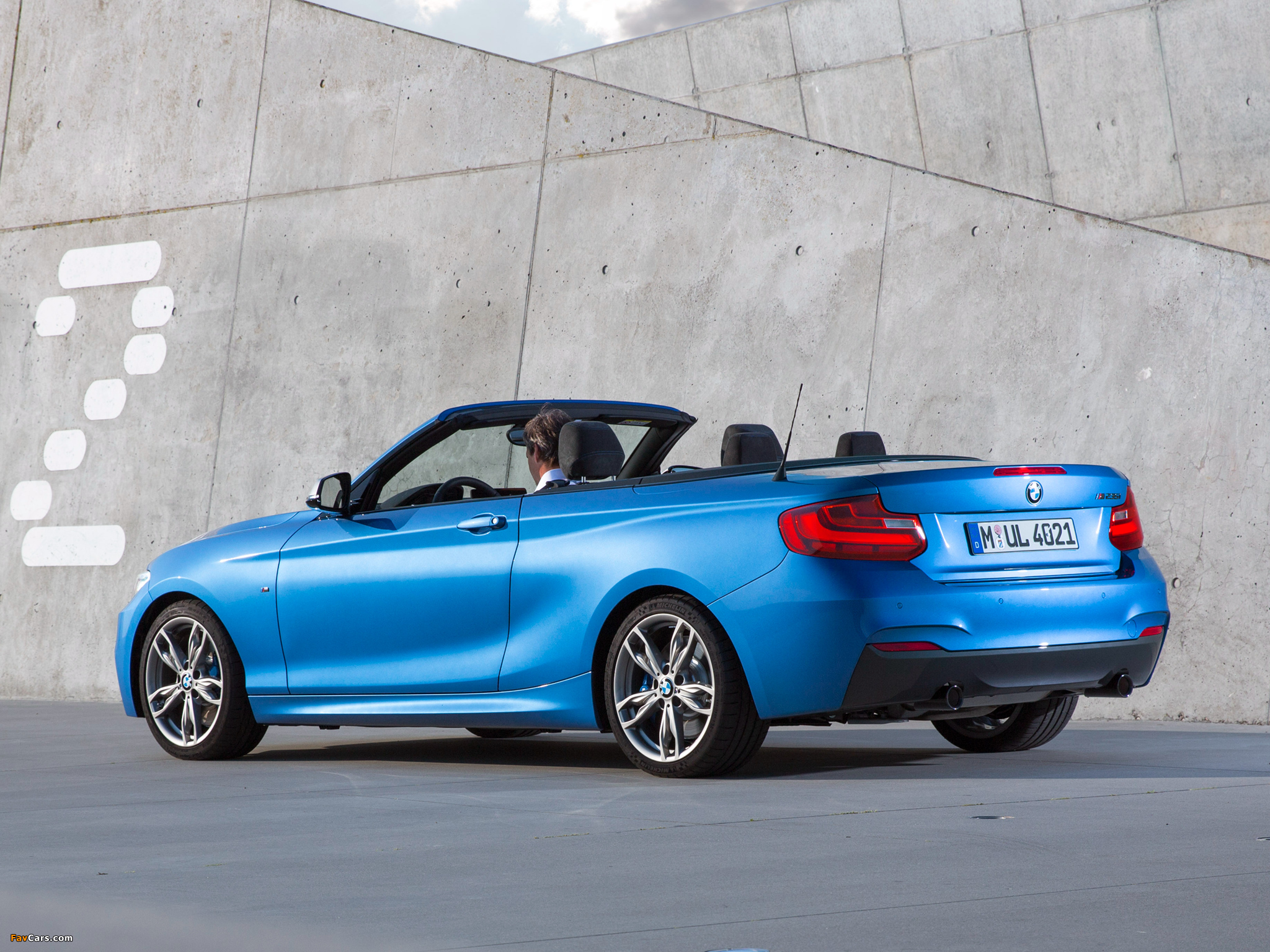 BMW M235i Cabrio (F23) 2014 photos (2048 x 1536)