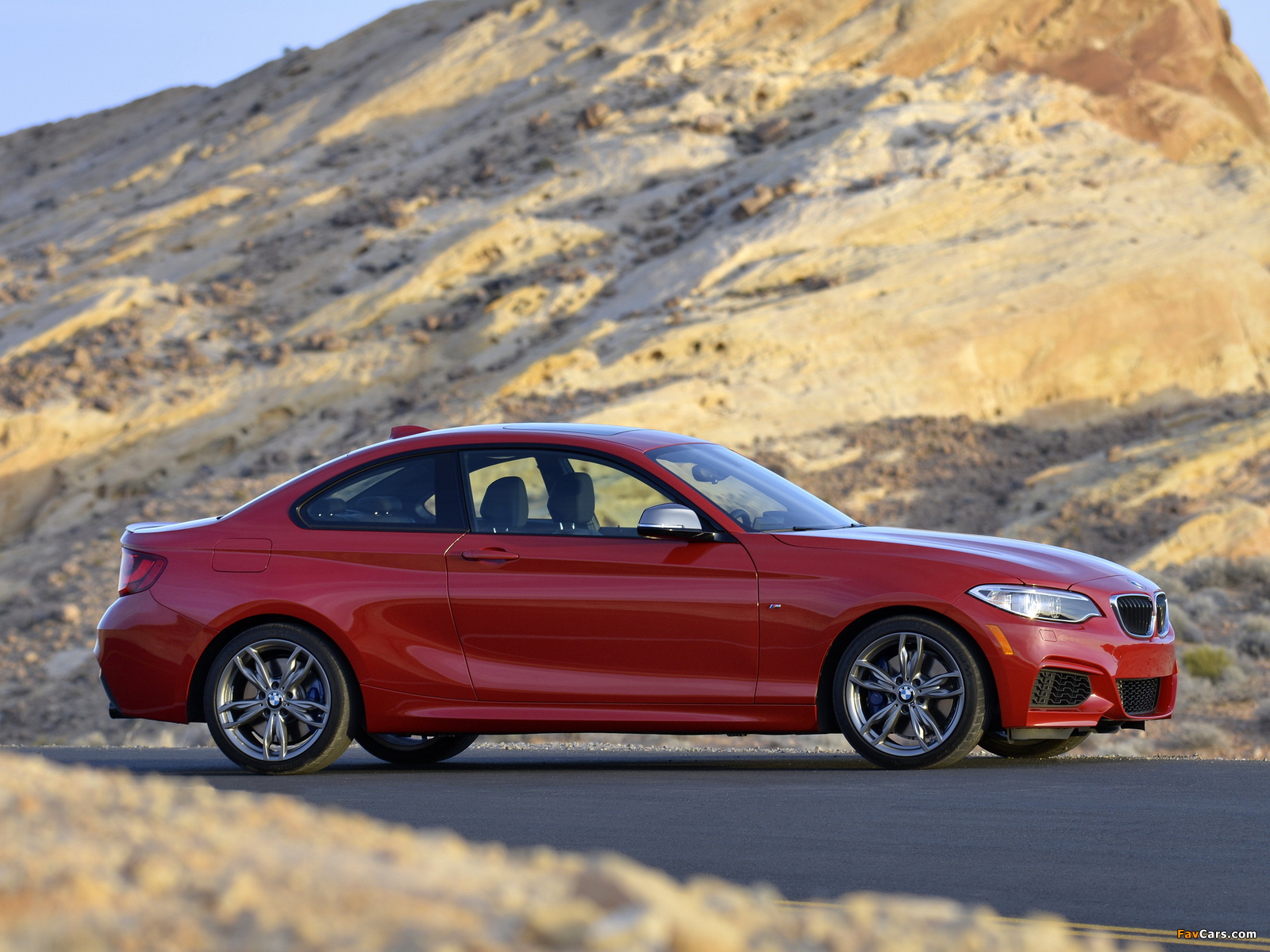 BMW M235i Coupé US-spec (F22) 2014 photos (1600 x 1200)