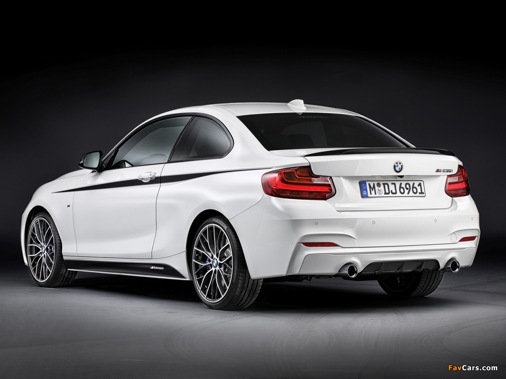 BMW M235i Coupé M Performance Accessories (F22) 2014 photos (1024 x 768)