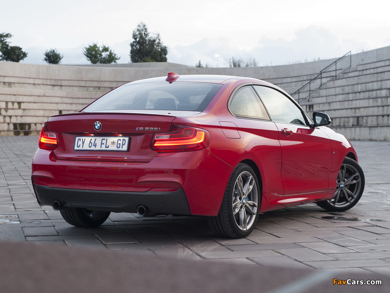 BMW M235i Coupé ZA-spec (F22) 2014 photos (800 x 600)