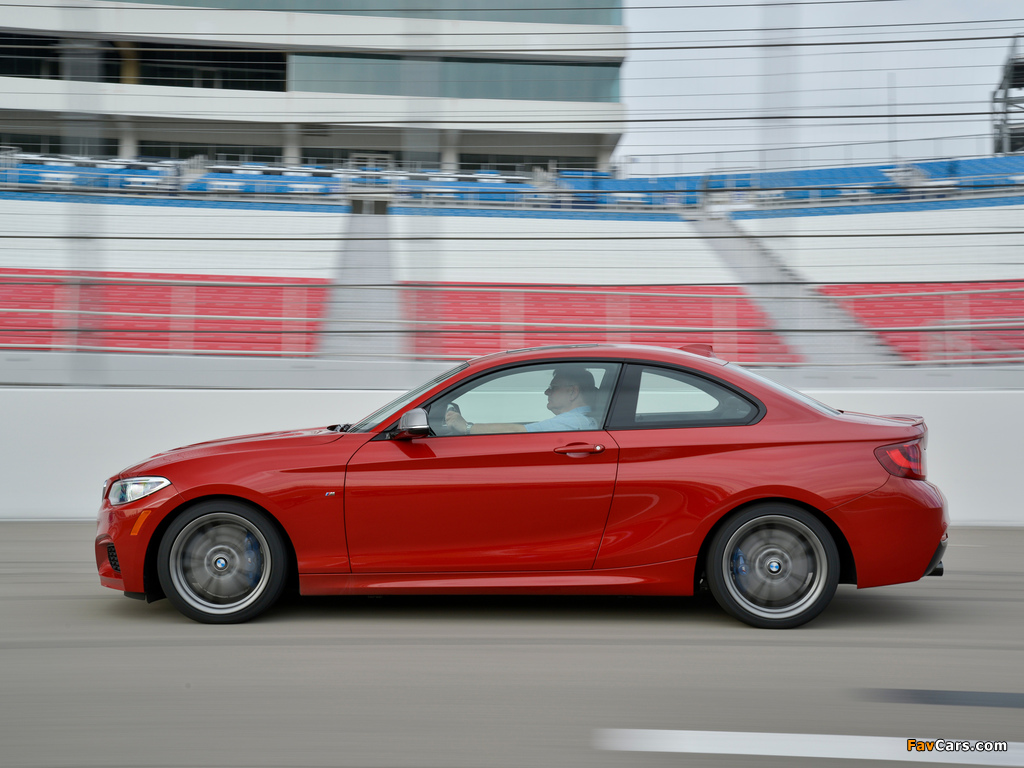 BMW M235i Coupé US-spec (F22) 2014 pictures (1024 x 768)