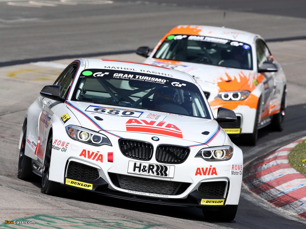 BMW M235i Racing (F22) 2014 wallpapers (1024 x 768)