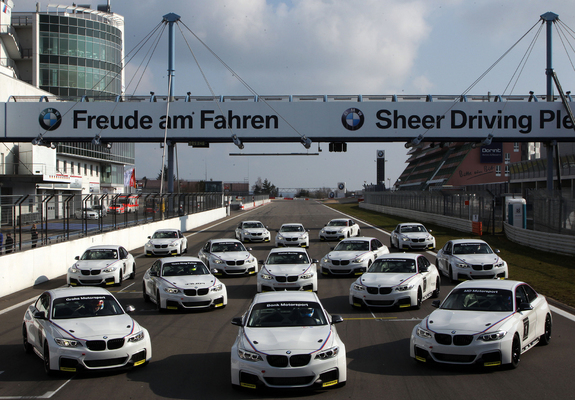 BMW M235i Racing (F22) 2014 wallpapers