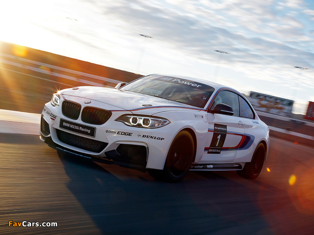 BMW M235i Racing (F22) 2014 wallpapers (640 x 480)