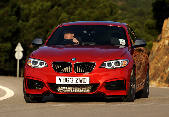 BMW M235i Coupé UK-spec (F22) 2014 wallpapers