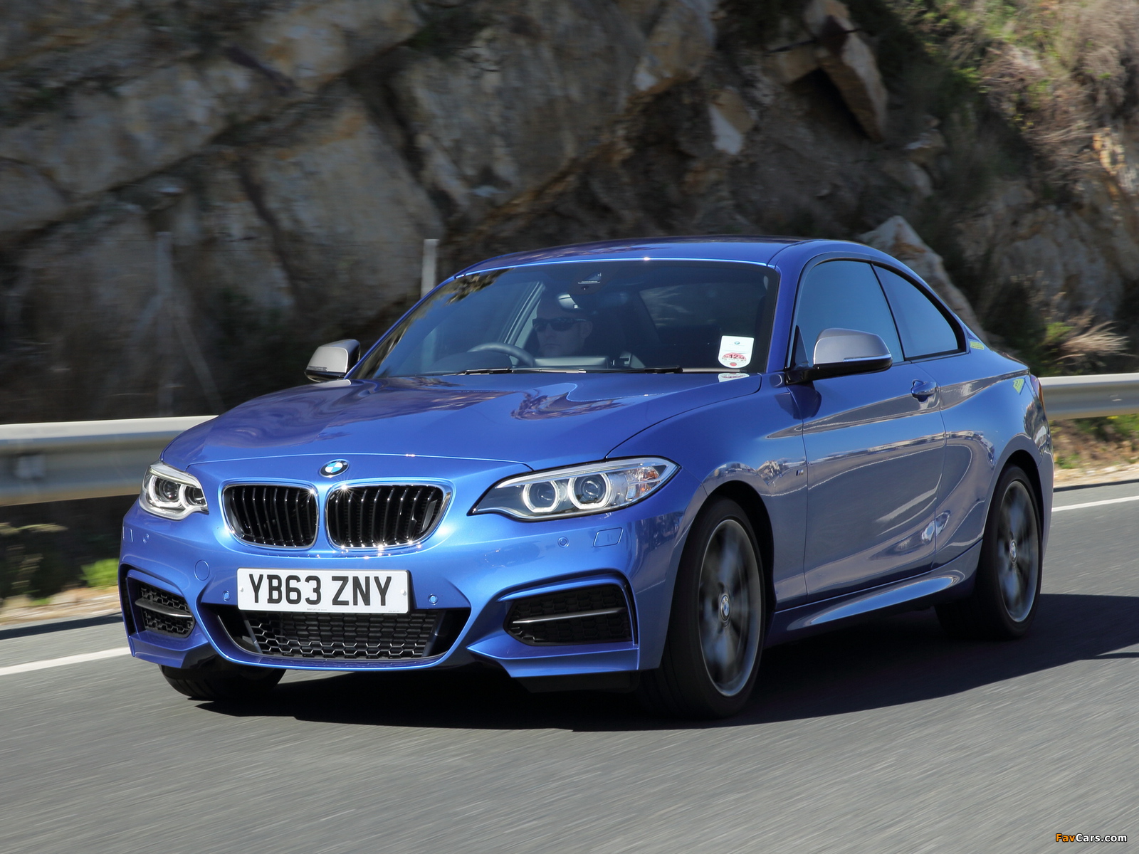 BMW M235i Coupé UK-spec (F22) 2014 wallpapers (1600 x 1200)