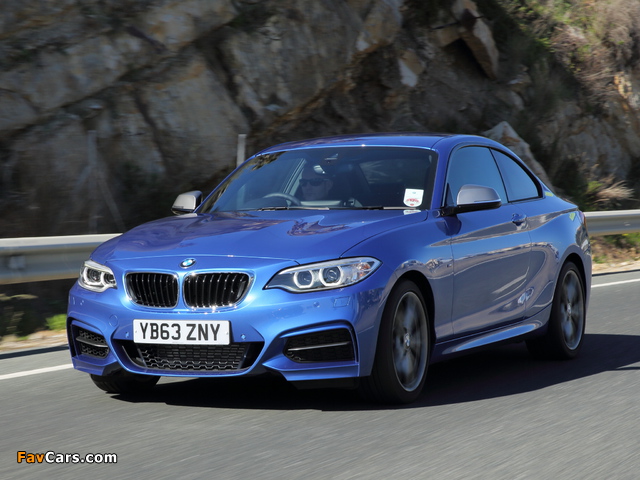 BMW M235i Coupé UK-spec (F22) 2014 wallpapers (640 x 480)