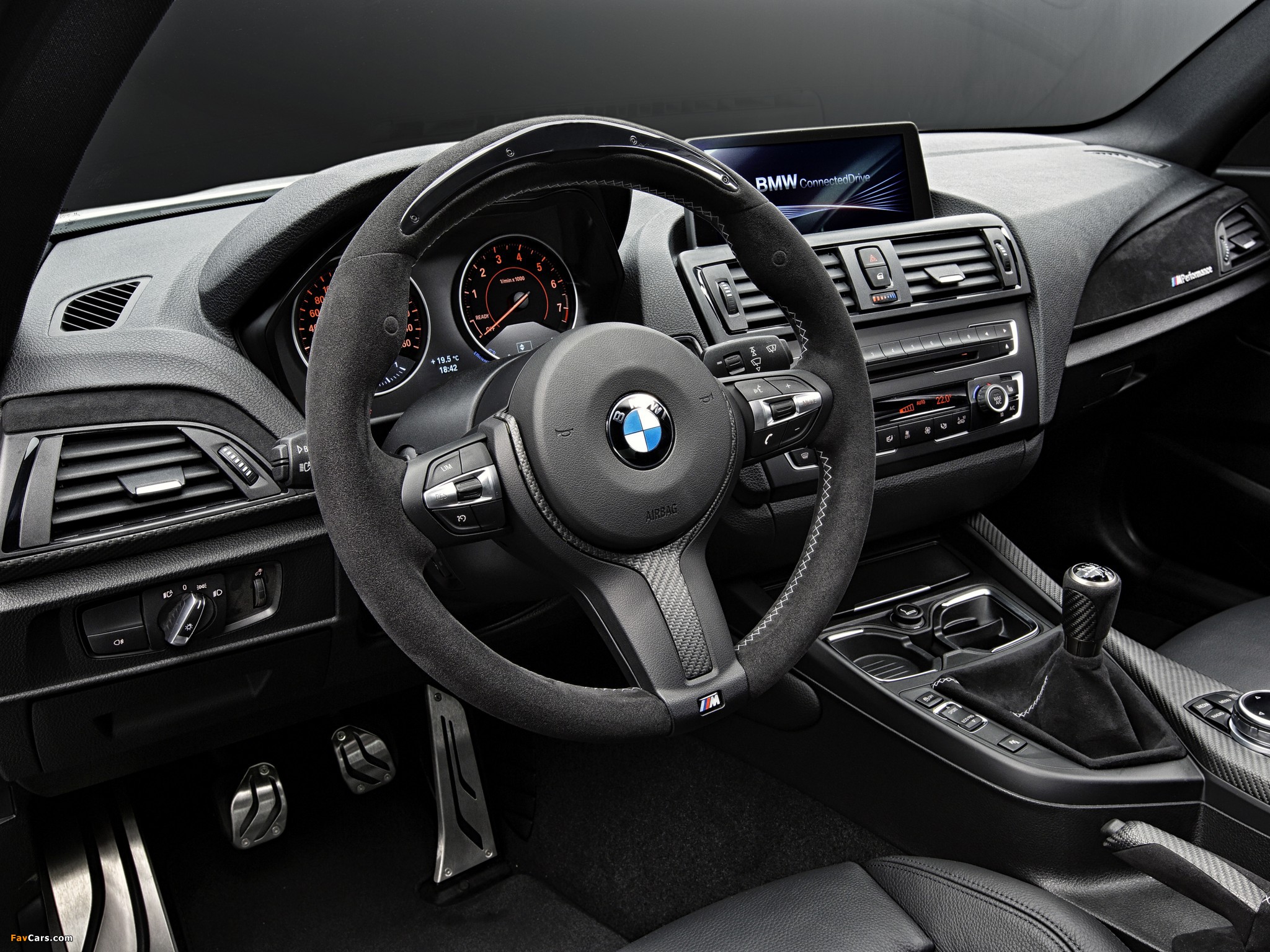 BMW M235i Coupé M Performance Accessories (F22) 2014 wallpapers (2048 x 1536)