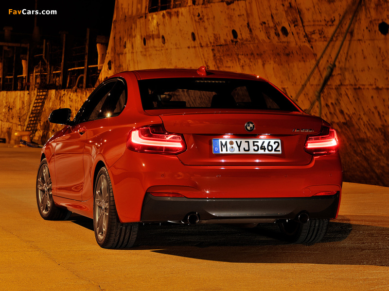 BMW M235i Coupé (F22) 2014 wallpapers (800 x 600)