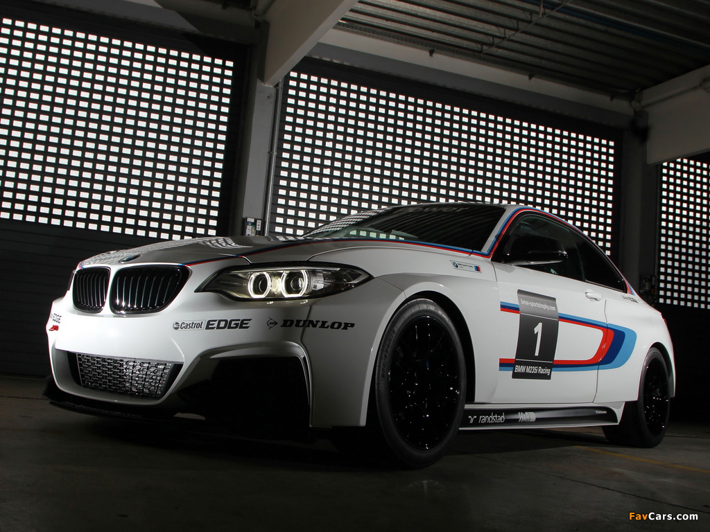 BMW M235i Racing (F22) 2014 wallpapers (1024 x 768)