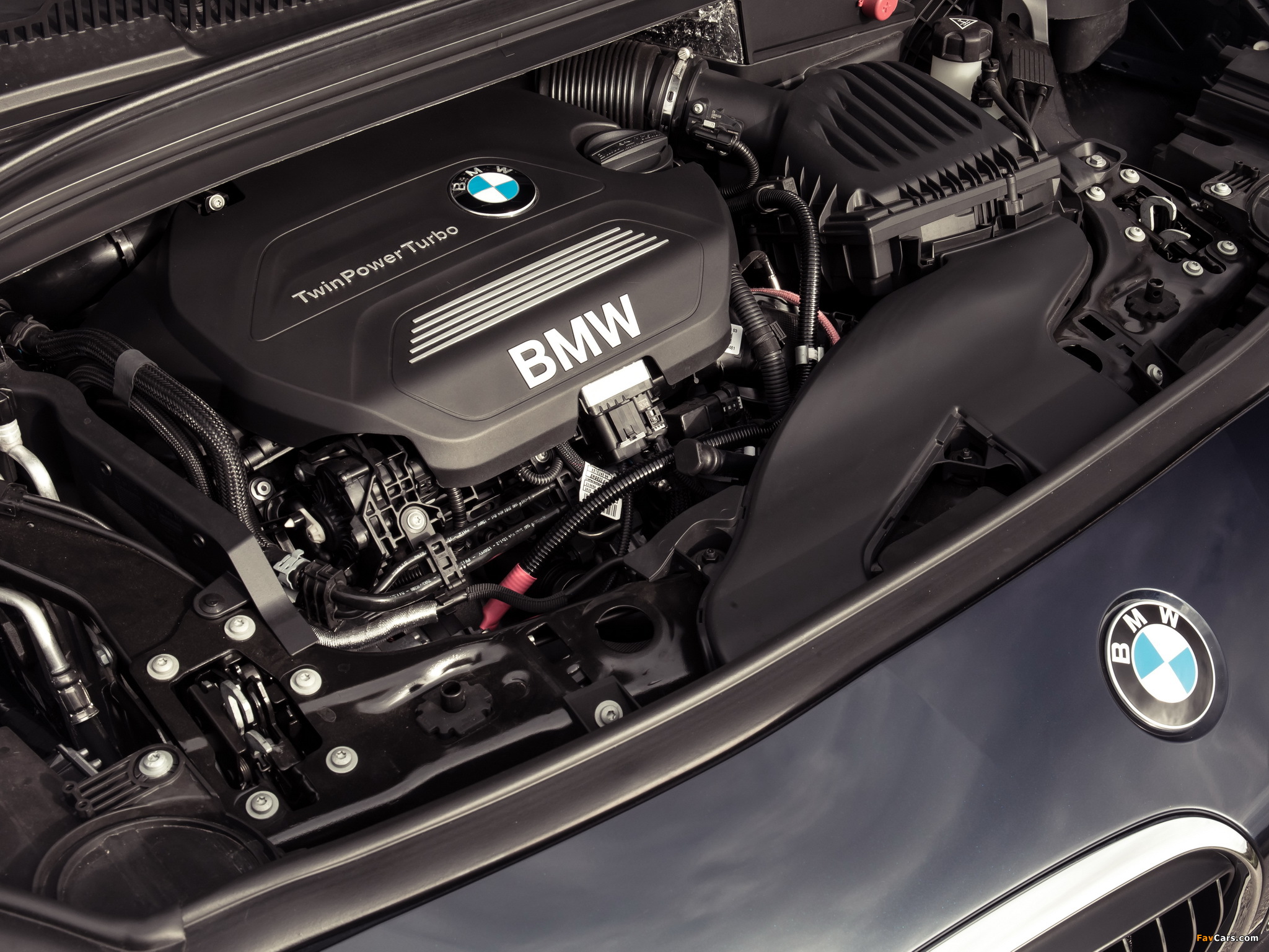 Images of BMW 218d Active Tourer Luxury Line UK-spec (F45) 2014 (2048 x 1536)
