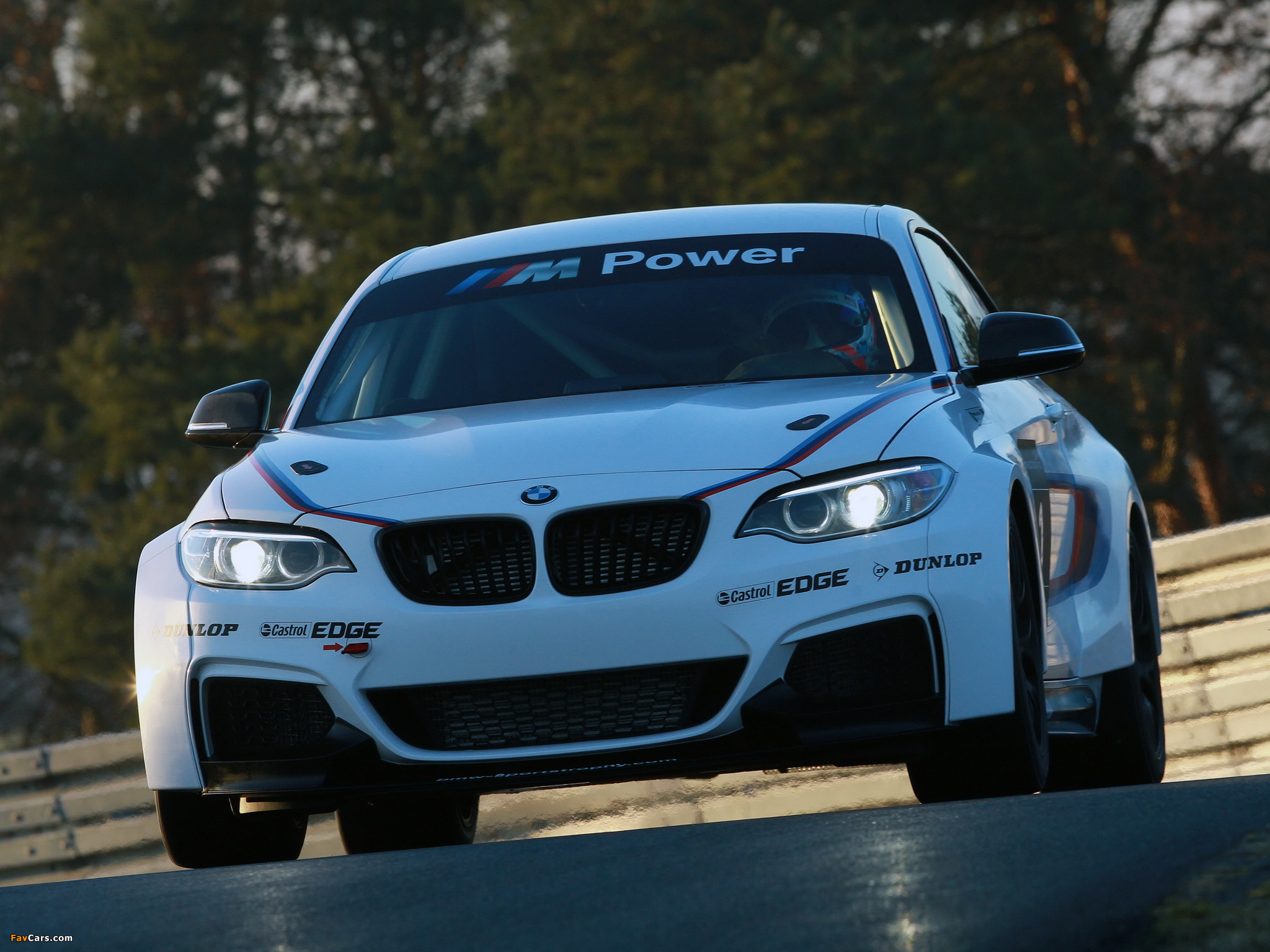 Images of BMW M235i Racing (F22) 2014 (2048 x 1536)