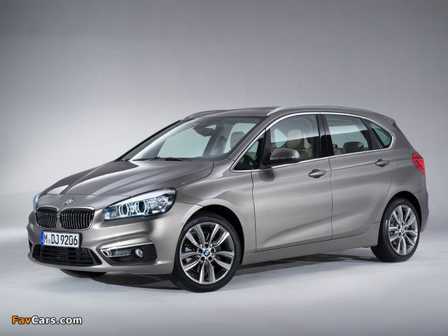 Photos of BMW 225i Active Tourer Luxury Line (F45) 2014 (640 x 480)