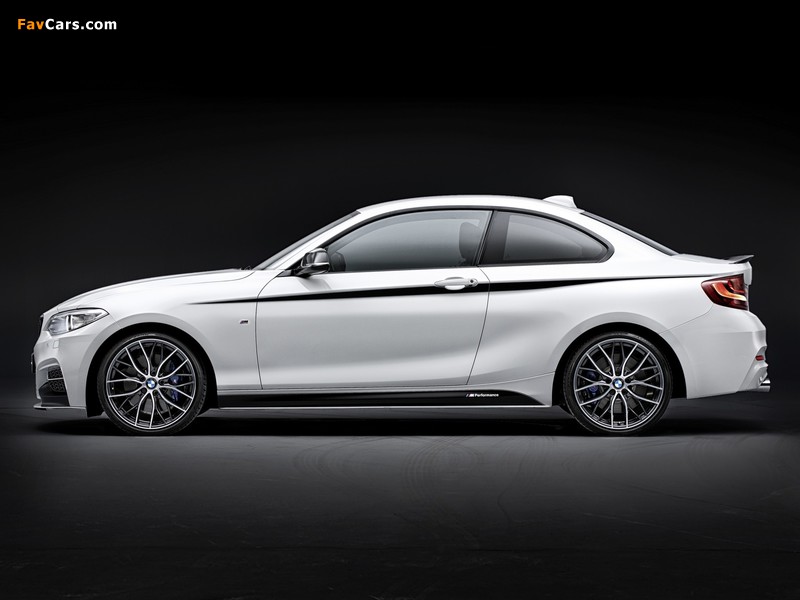 Photos of BMW M235i Coupé M Performance Accessories (F22) 2014 (800 x 600)