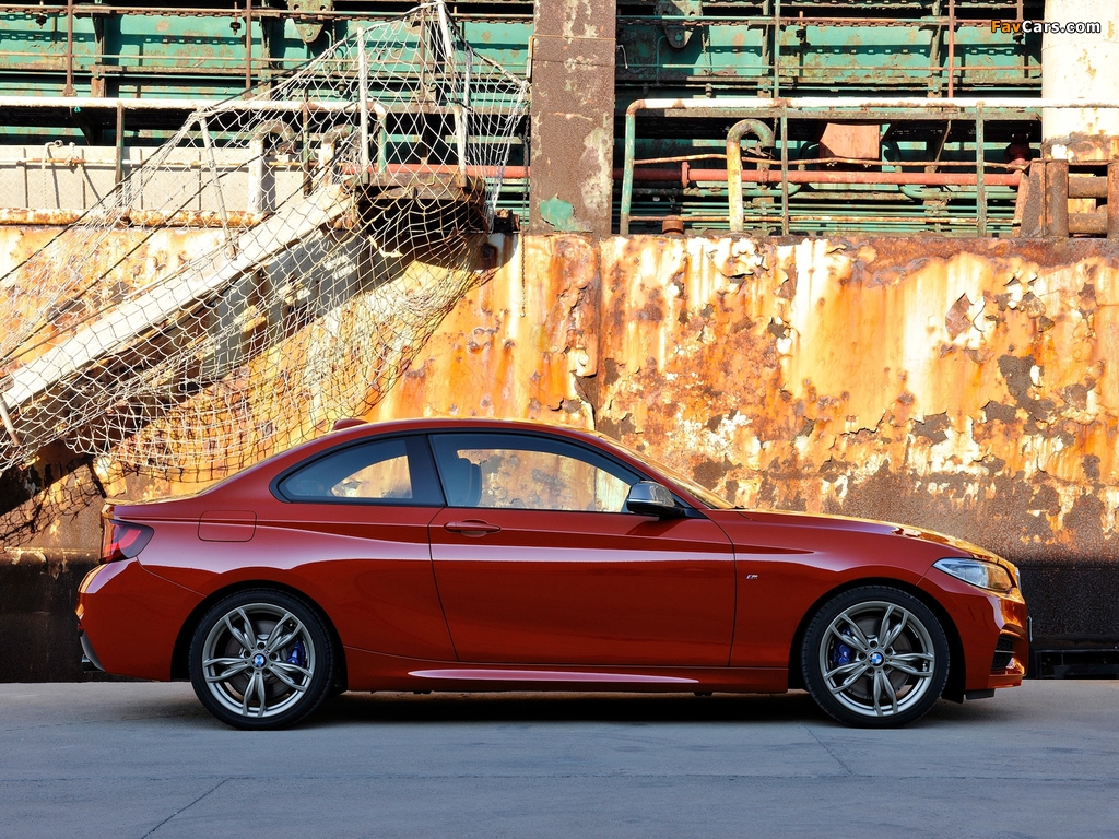 Photos of BMW M235i Coupé (F22) 2014 (1024 x 768)