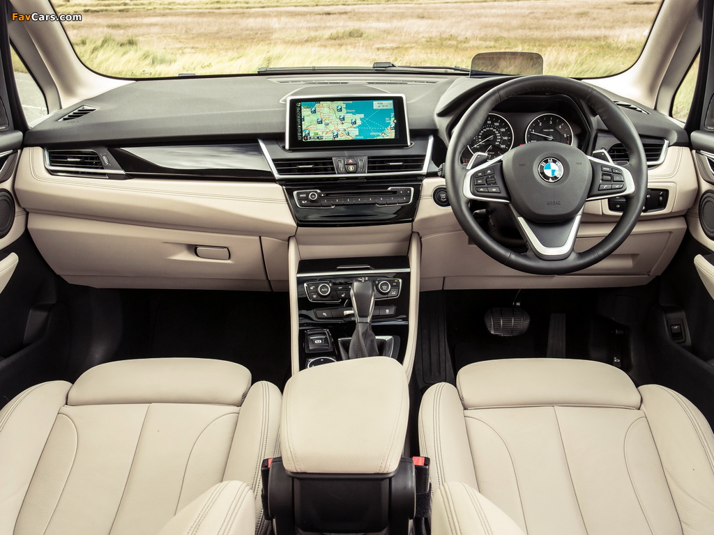 Photos of BMW 218d Active Tourer Luxury Line UK-spec (F45) 2014 (1024 x 768)