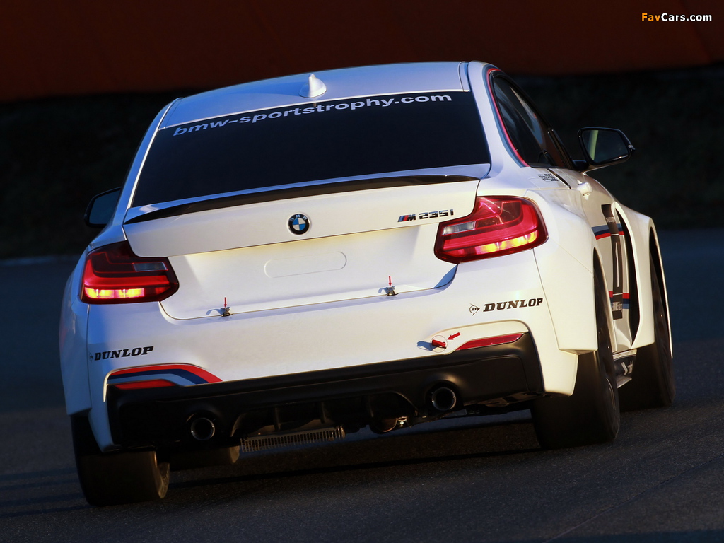 Pictures of BMW M235i Racing (F22) 2014 (1024 x 768)