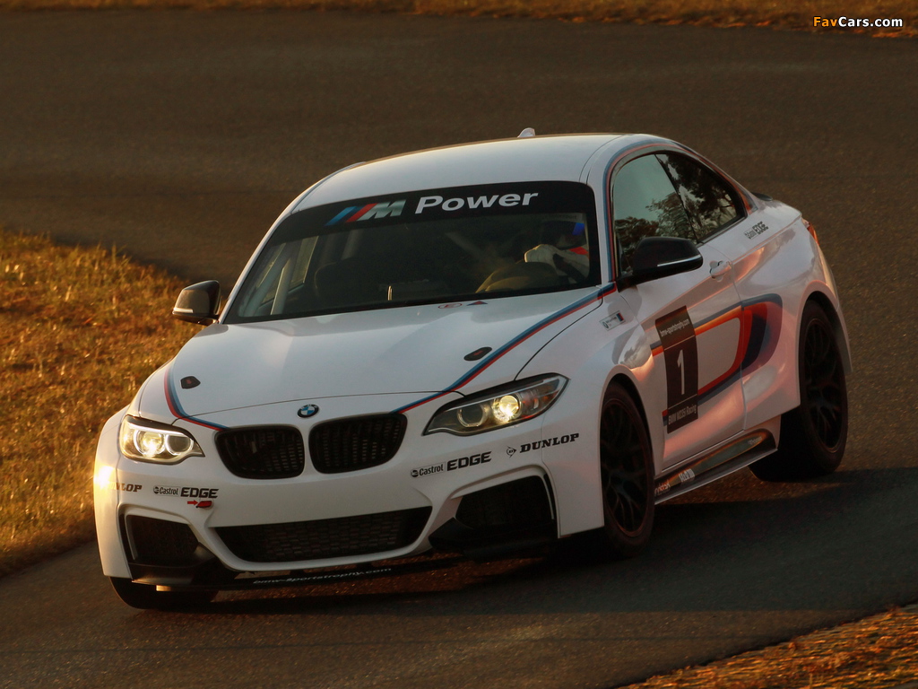 Pictures of BMW M235i Racing (F22) 2014 (1024 x 768)