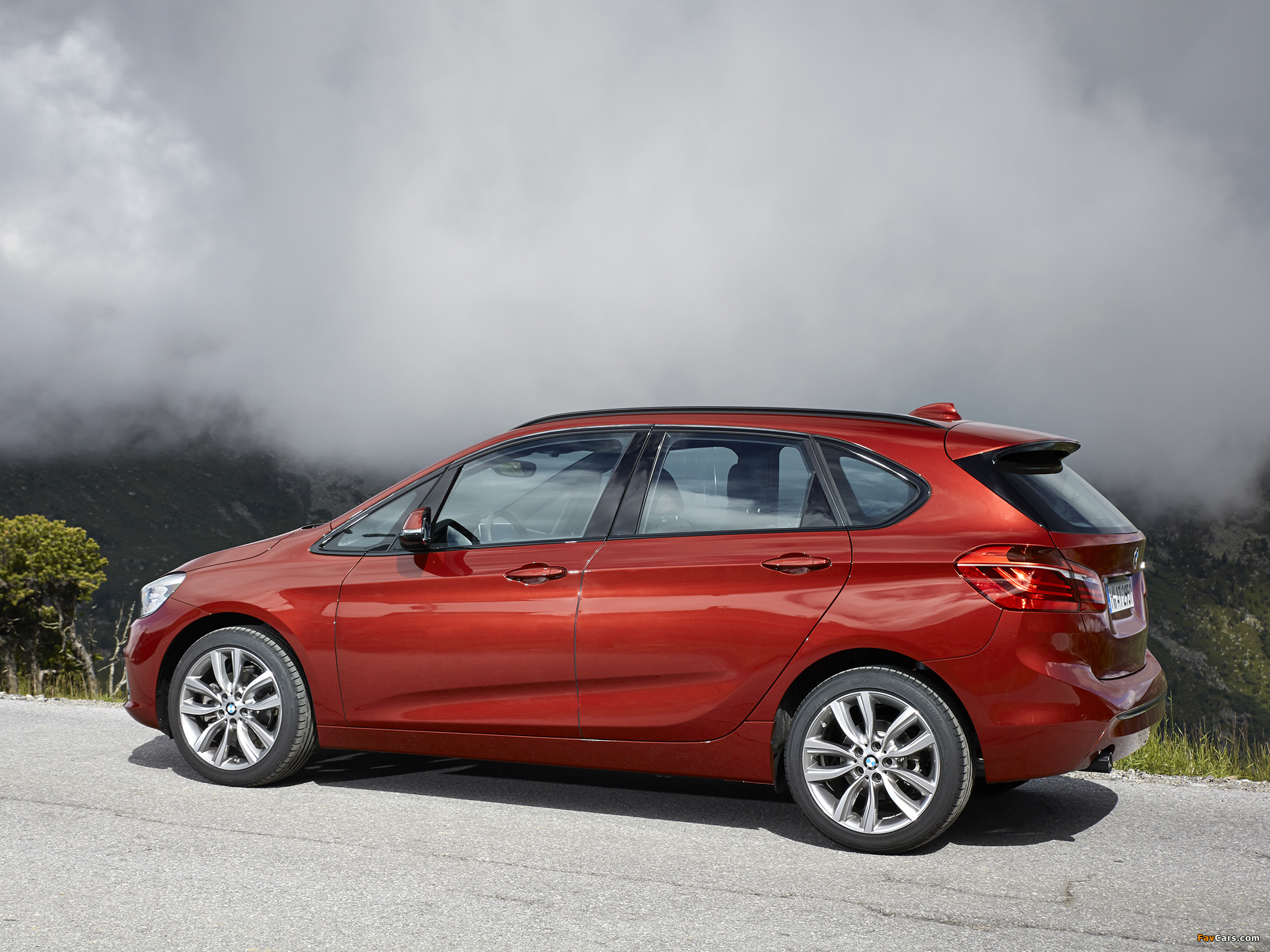 Pictures of BMW 218d Active Tourer Sport Line (F45) 2014 (2048 x 1536)