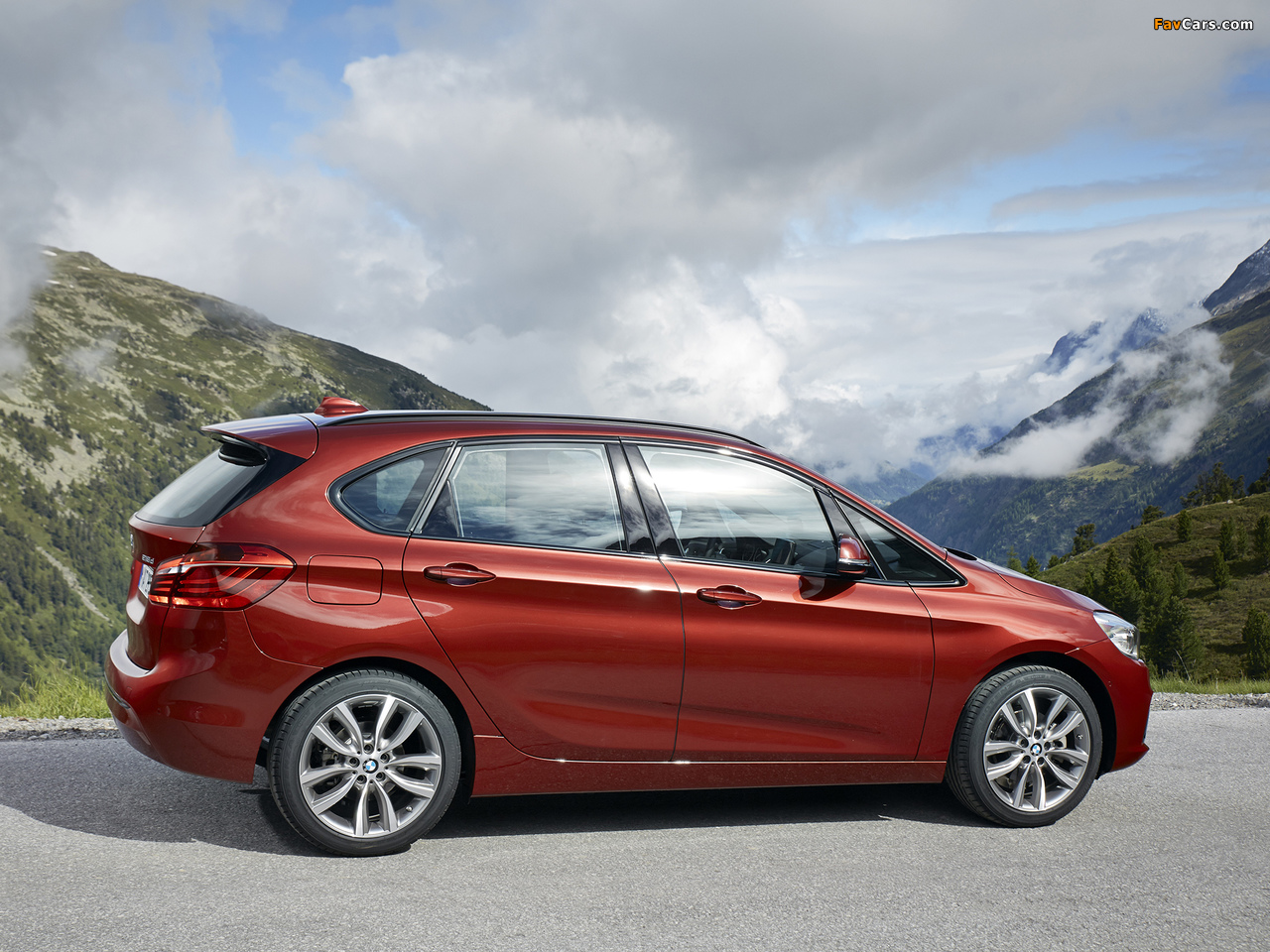 Pictures of BMW 218d Active Tourer Sport Line (F45) 2014 (1280 x 960)